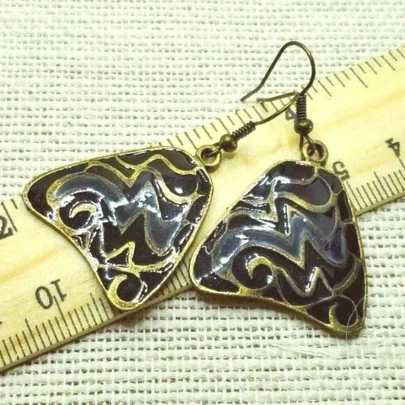 Enamel Earrings Antiqued Brass Gray and Black Triangle - Picture 5 of 7